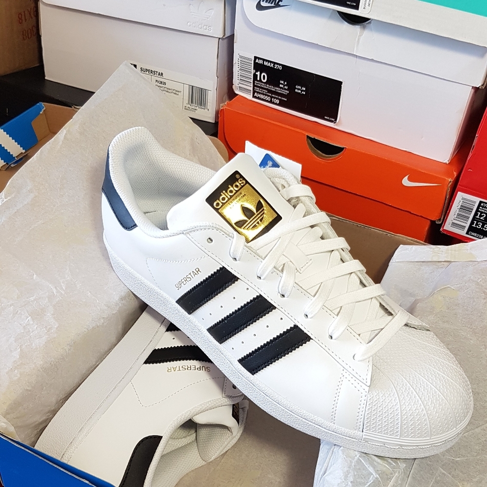 ADIDAS SUPERSTAR MEN'S US SIZE 11.5 BRAND NEW IN BOX